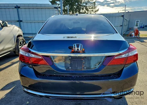 2017 Honda Accord Exl z USA, uszkodzony, nr VIN 1HGCR2F81HA045225